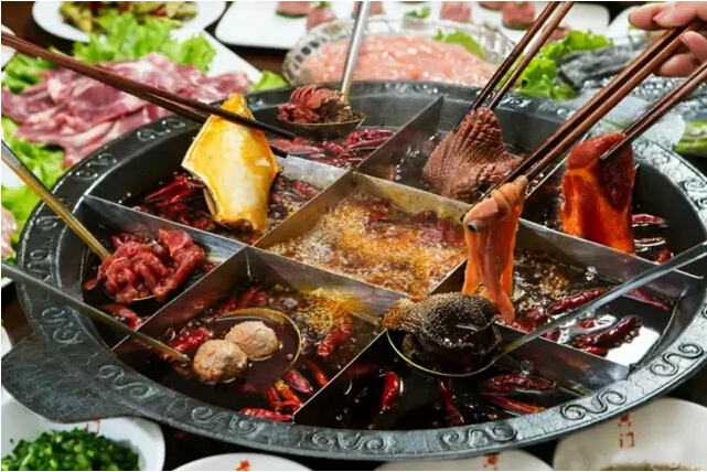 黃門(mén)老灶火鍋艾潔：我不是生意人，只是一個(gè)地道的吃貨|餐飲界