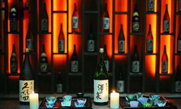 不止食物和鮮花，這份酒單與情人節(jié)更配喔|餐飲界