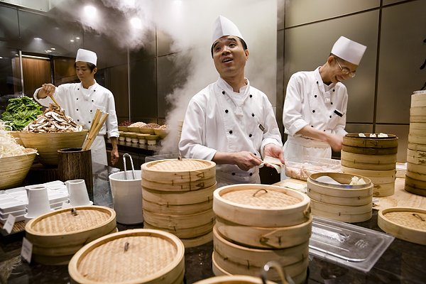 “名廚亮灶”是否能讓餐飲外賣出現(xiàn)新轉機？