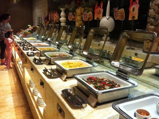  自助餐快沒法干了，活路在哪里？|餐飲界