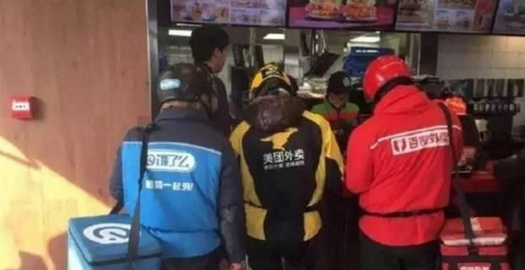 外賣三巨頭混亂廝殺，百度或有掉隊(duì)可能！
