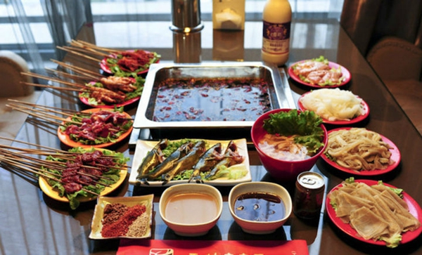 玉林串串香，這家擁有21年歷史的串串店到底是怎么活下來的？|餐飲界