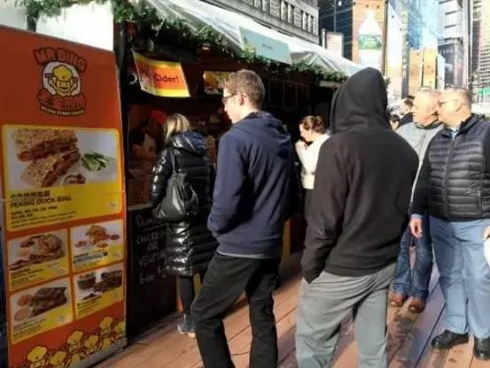 投行副總裁辭職賣煎餅！100元一個，紐約人還紛紛排隊？|餐飲界