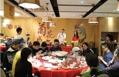 譚廚首屆“菊花盛宴”圓滿結束，引來數(shù)萬粉絲圍觀直播！|餐飲界