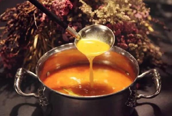 火鍋店這么多，她的自創(chuàng)品牌憑什么就能一炮而紅？|餐飲界