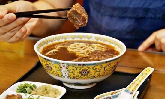 牛爸爸的經(jīng)營之道：“地標(biāo)文化”制造天價，突破27家對手的圍攻