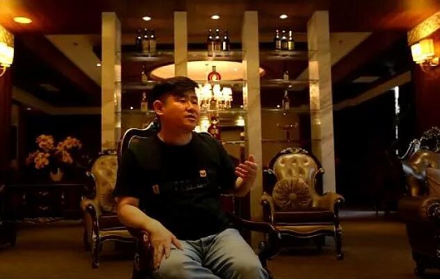 從車庫賣烤鴨到做外賣年入3億，揭秘金百萬新三板背后的舍棄與思考