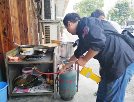 餐飲場所使用燃氣新規(guī)發(fā)布 總存量超100千克應設(shè)專用氣瓶間