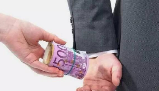 采購吃回扣200余萬被抓！餐企如何對行業(yè)“潛規(guī)則”說不？