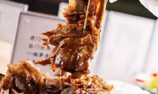 這間餐廳憑一份“犟骨頭”半年拿下天津，現(xiàn)在還要征服北京