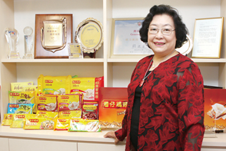 被老公拋棄后，她靠一個單品從0做到億萬富翁