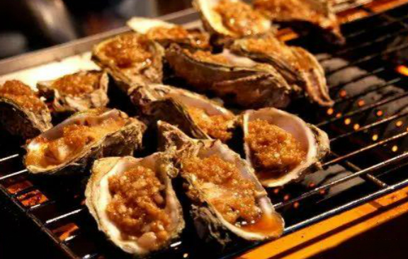5000元開店賣生蠔，燒烤小伙2年成酒店集團(tuán)老總！秘訣就7個(gè)字??！