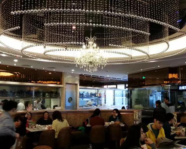 大家樂撤出華東，翠華、稻香業(yè)績下滑……“港式餐飲”怎么了？|餐飲界