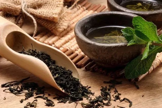 茶飲市場(chǎng)進(jìn)入白刃戰(zhàn)，晉朝黑龍茶強(qiáng)勢(shì)突圍靠這4點(diǎn)！