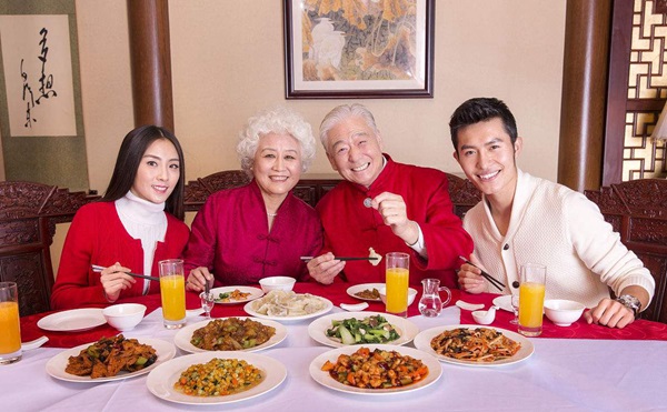 年夜飯變成了“年夜煩”，你怎么看？