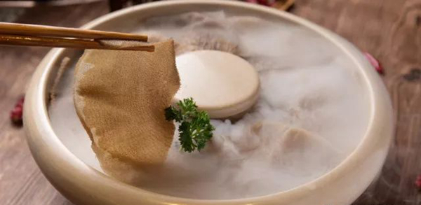 火鍋競(jìng)爭(zhēng)慘烈：重慶2萬(wàn)家，一天吃一家，65年才吃完！|餐飲界