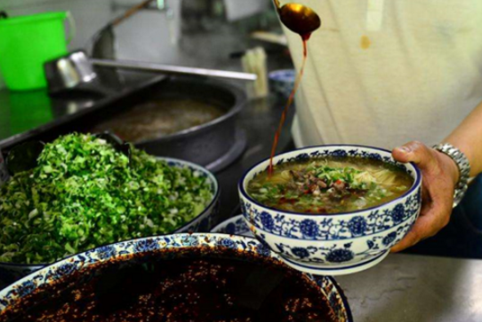 一碗上進的牛肉面！上海、杭州、蘇州三地青海拉面店摁下互聯(lián)網(wǎng)+的增收“快進鍵”