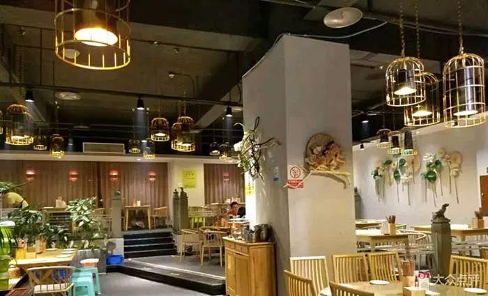 一年關(guān)店4萬家，萬人迷的川菜怎么就成了萬人敵？