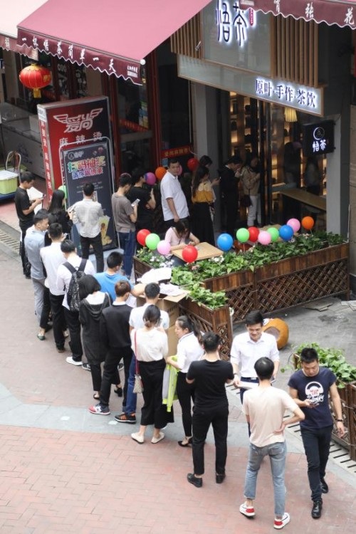 揭秘悟茶半年1000家店，持續(xù)火爆排隊(duì)背后深層次原因