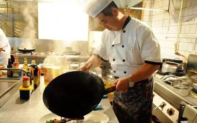 開餐廳四個(gè)數(shù)據(jù)定生死，不會算你就永遠(yuǎn)做不大！