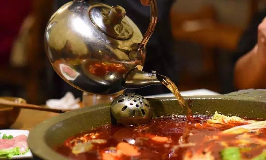 茶飲，火鍋店不可或缺的“主菜”