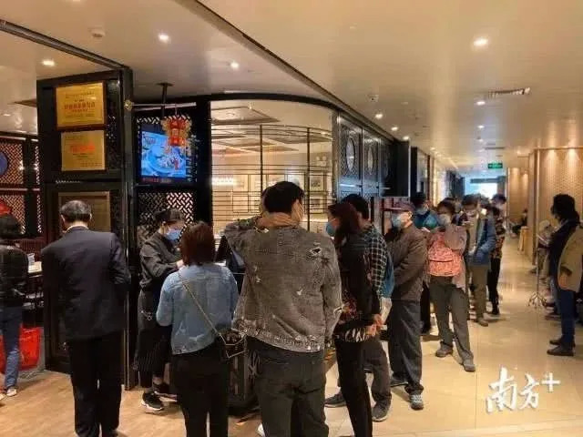 大家都在期待的“報復(fù)性消費”，究竟什么時候來？