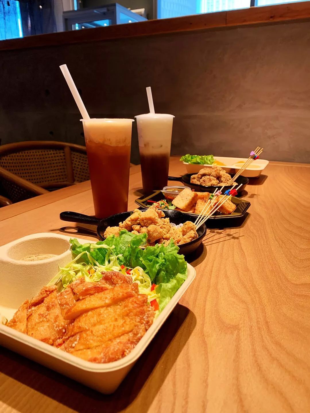 餐飲大事件213期 |麥當(dāng)勞、星巴克巨資布局中國(guó)咖啡市場(chǎng)，吉野家開(kāi)挖家庭場(chǎng)景，2020中國(guó)線(xiàn)上外賣(mài)排行榜出爐|餐飲界