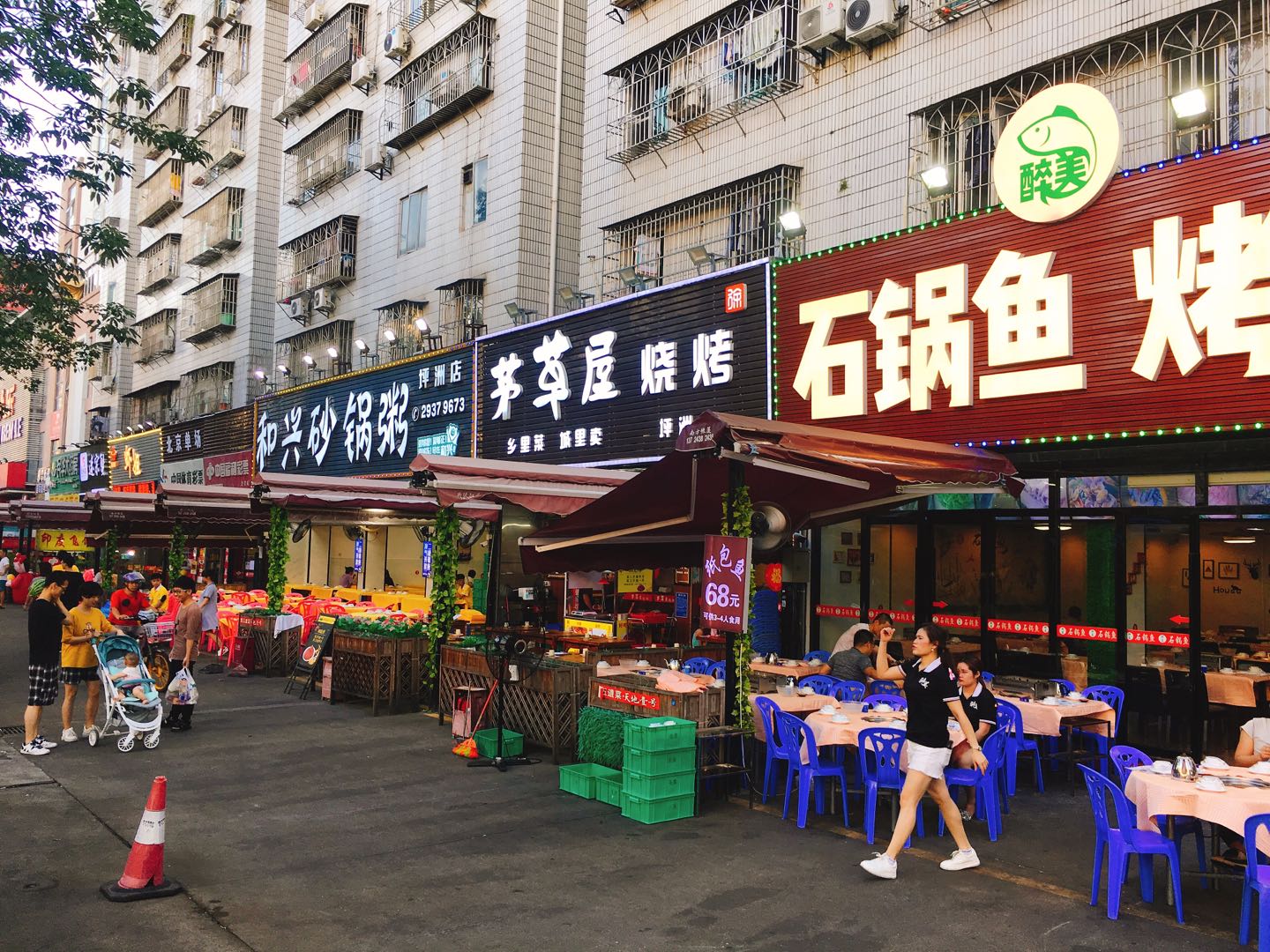 “成癮型”餐飲，正在收割一代年輕人?