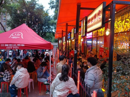 油炸噴香涮煮入味，看這家串串如何做到日排400+