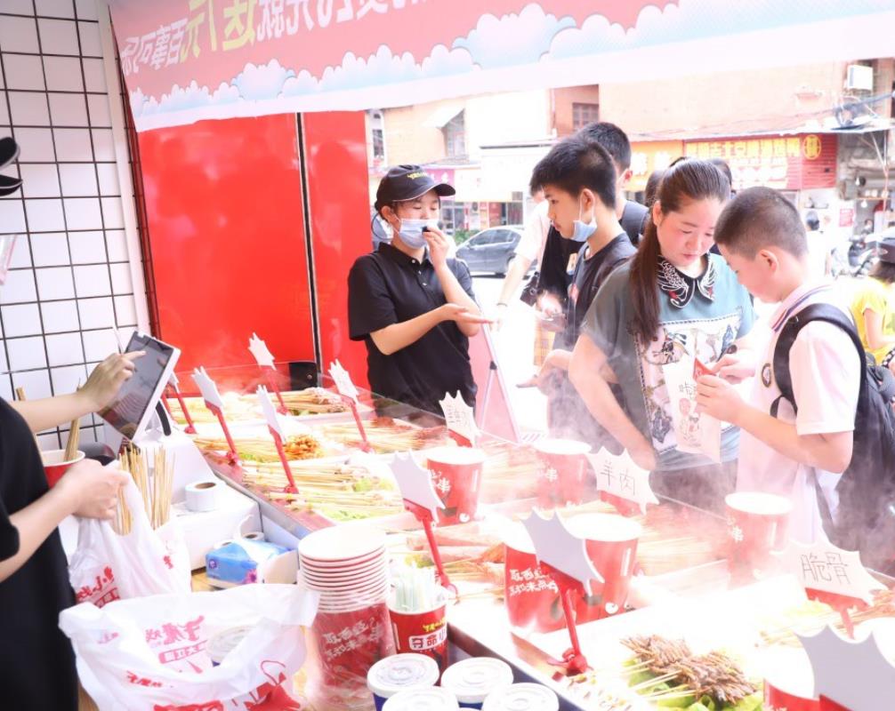 用微信可直接點外賣，騰訊推出企業(yè)推幫餐館自動攬客