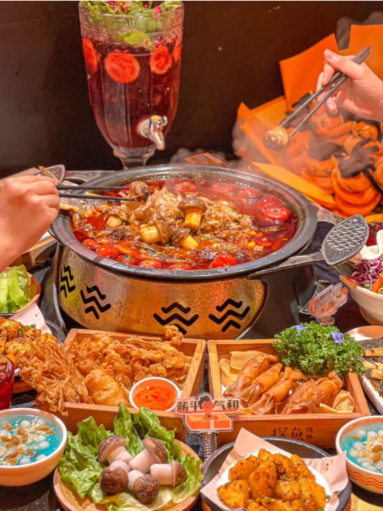 探魚新品打造“正向卷”消費(fèi)場(chǎng)景，打工人美食與情緒價(jià)值雙滿足媒體
