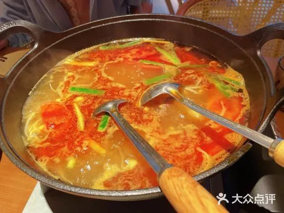 上億曝光，有人打飛的去吃 天水麻辣燙接棒淄博燒烤？