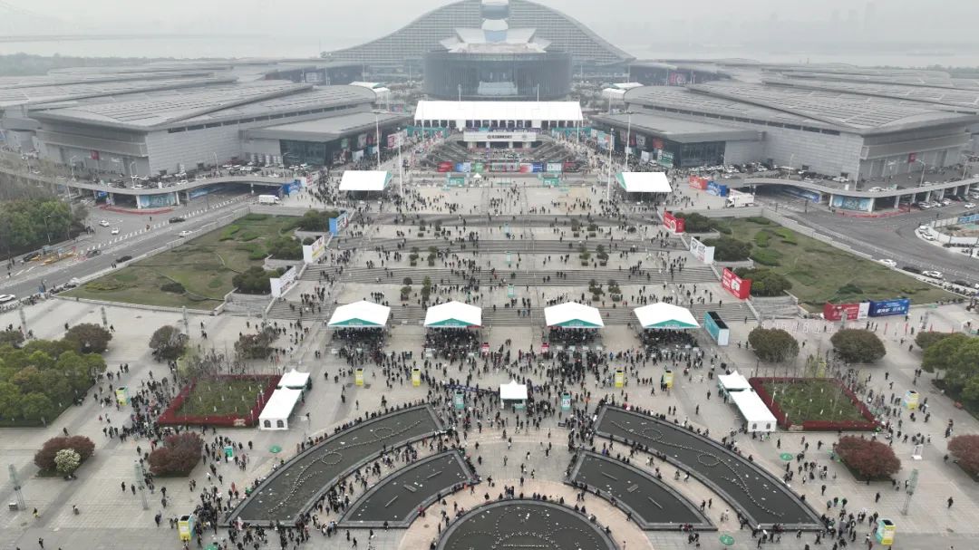 全新升級(jí)、助力贏戰(zhàn)2024，這場(chǎng)食材大展3月與您相約在春暖花開的武漢！
