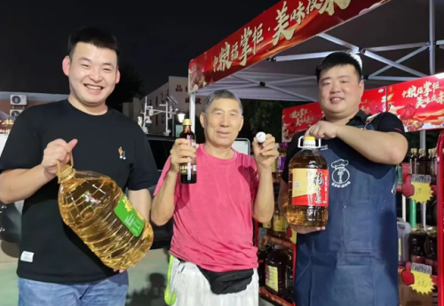勇?lián)肫筘熑?，中糧餐飲為團膳食用油市場提供“長板參考”