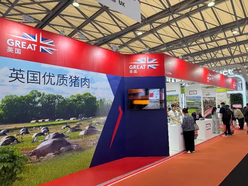英國農(nóng)業(yè)與園藝發(fā)展委員會(huì)亮相2025年SIAL西雅國際食品和飲料展覽會(huì) 優(yōu)質(zhì)英國豬肉全面呈現(xiàn)，深化中英食品行業(yè)合作|餐飲界