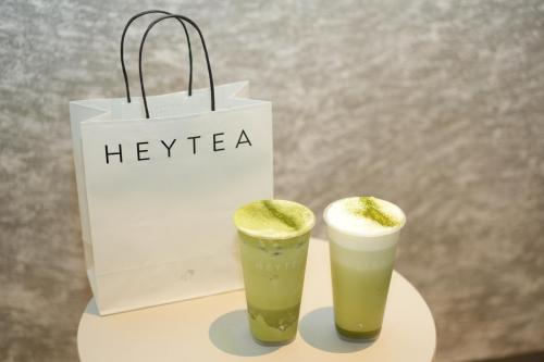 「三倍厚抹」上新一周年，喜茶千目抹茶系列持續(xù)人氣熱銷